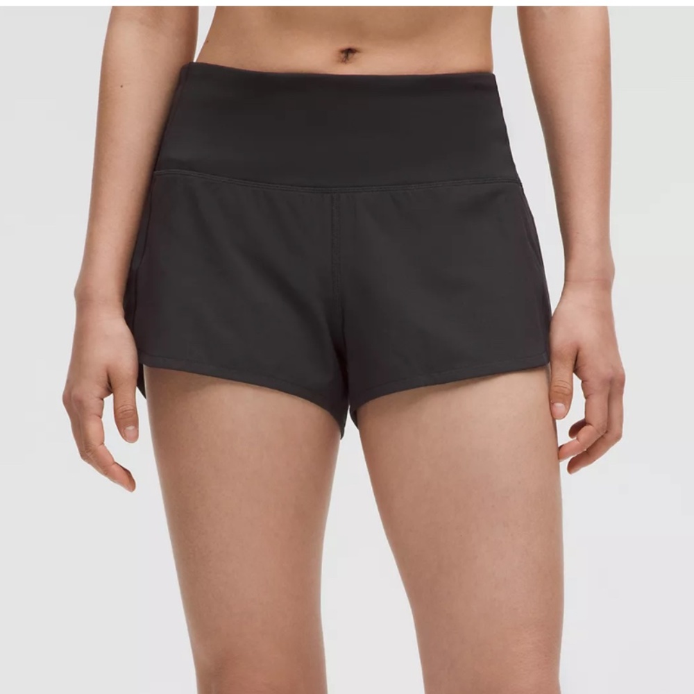 Lulu Lemon Speed Up Lined Short 2.5" in Black